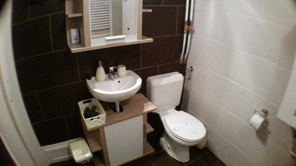Varkeruelet Apartman Šoproň Exteriér fotografie