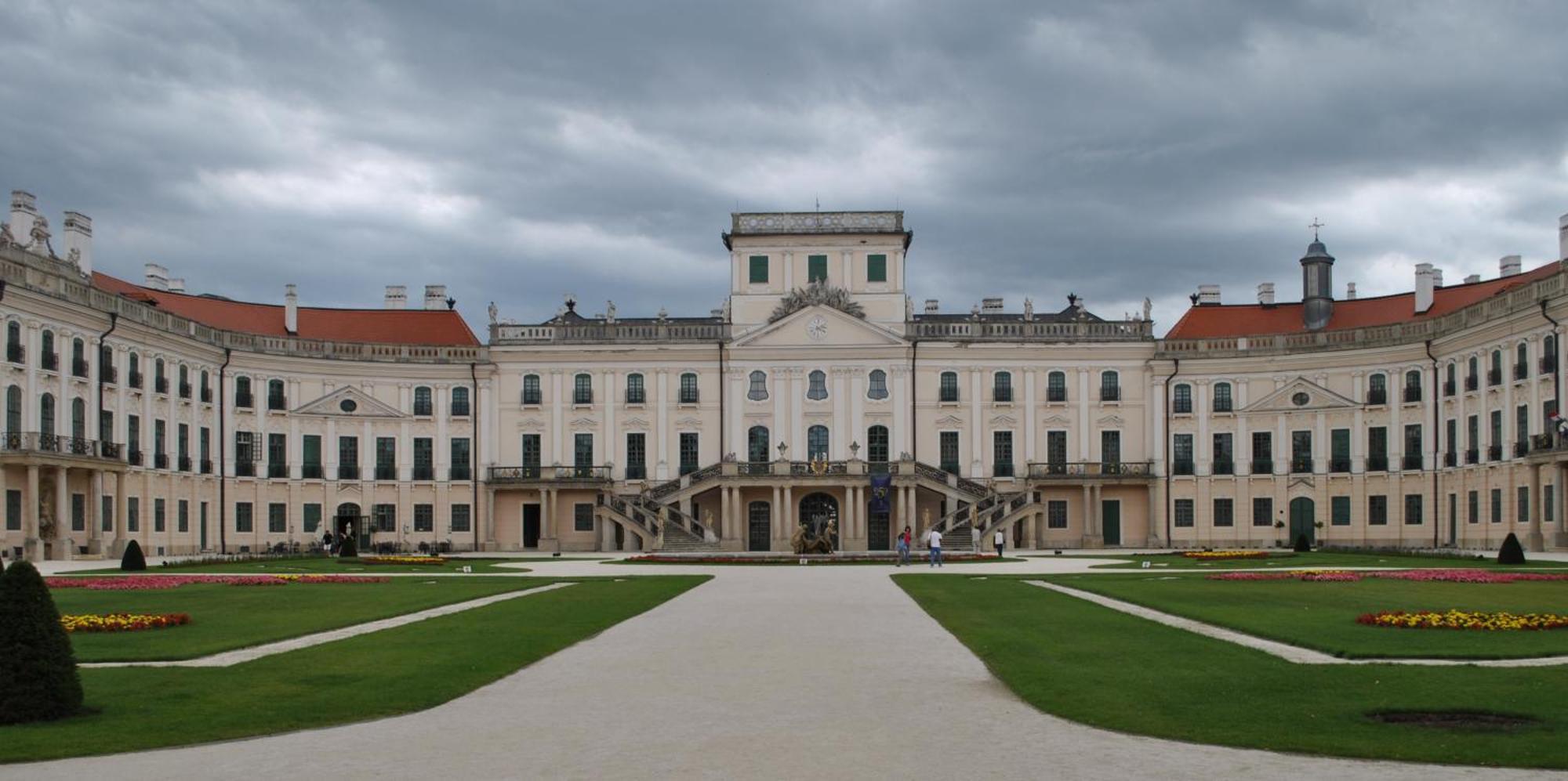 Varkeruelet Apartman Šoproň Exteriér fotografie