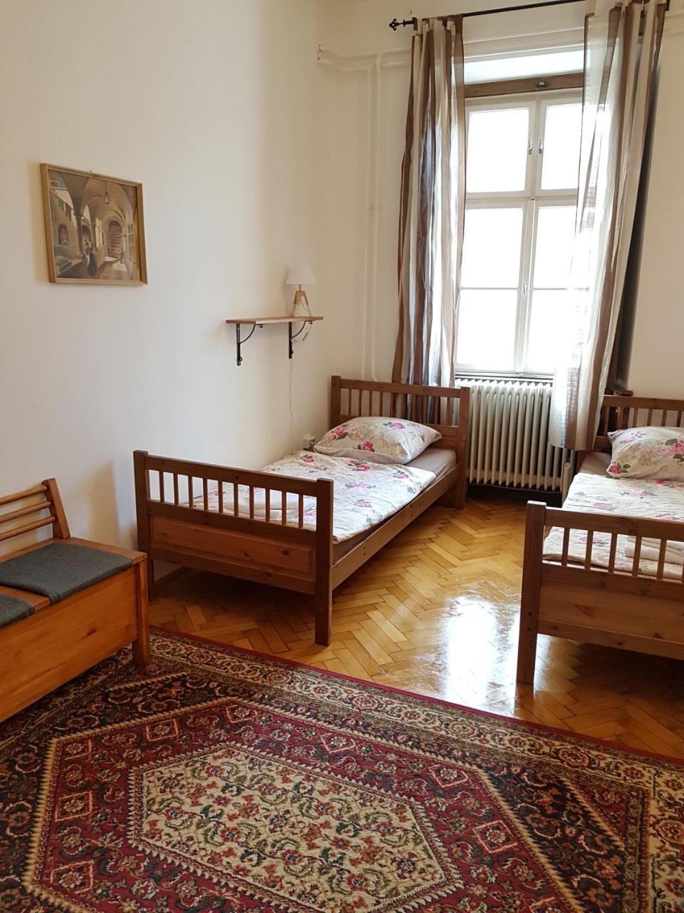 Varkeruelet Apartman Šoproň Exteriér fotografie