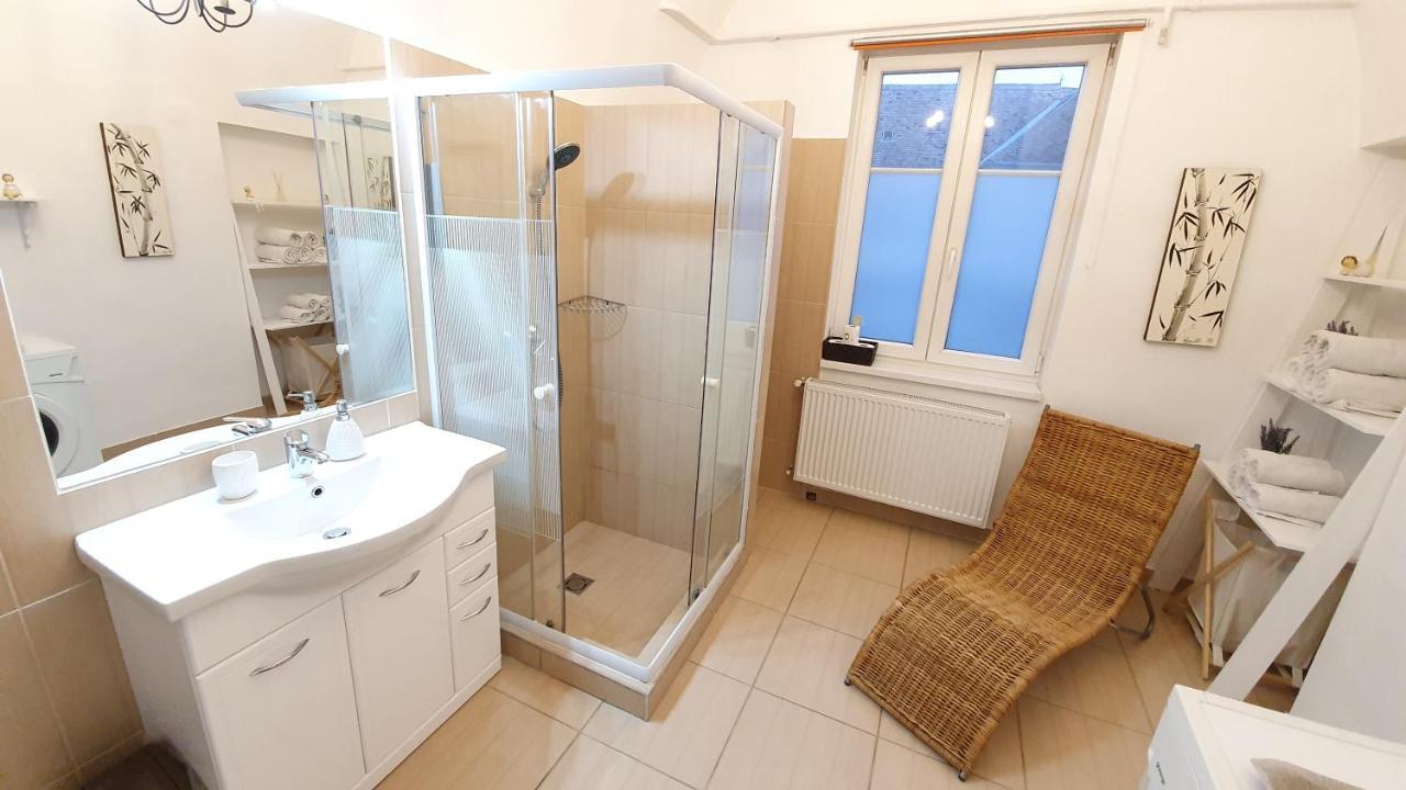 Varkeruelet Apartman Šoproň Exteriér fotografie